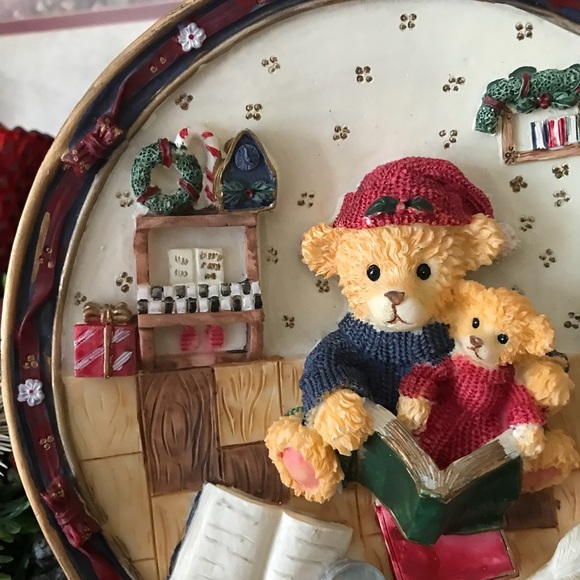 Rare VTG 1970’s Hand Painted 3D Teddy Bear Plate - Picture 5 of 12